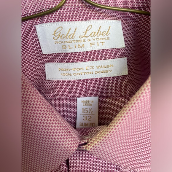 Red and white gold label dress shirt - Picture 5 of 5